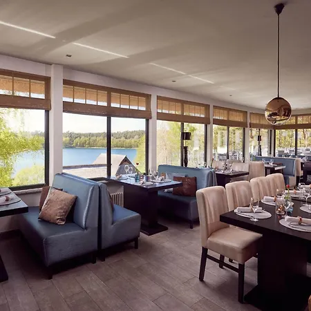 Nyaraló Doppelhaushaelften Im Naturresort Drewitz